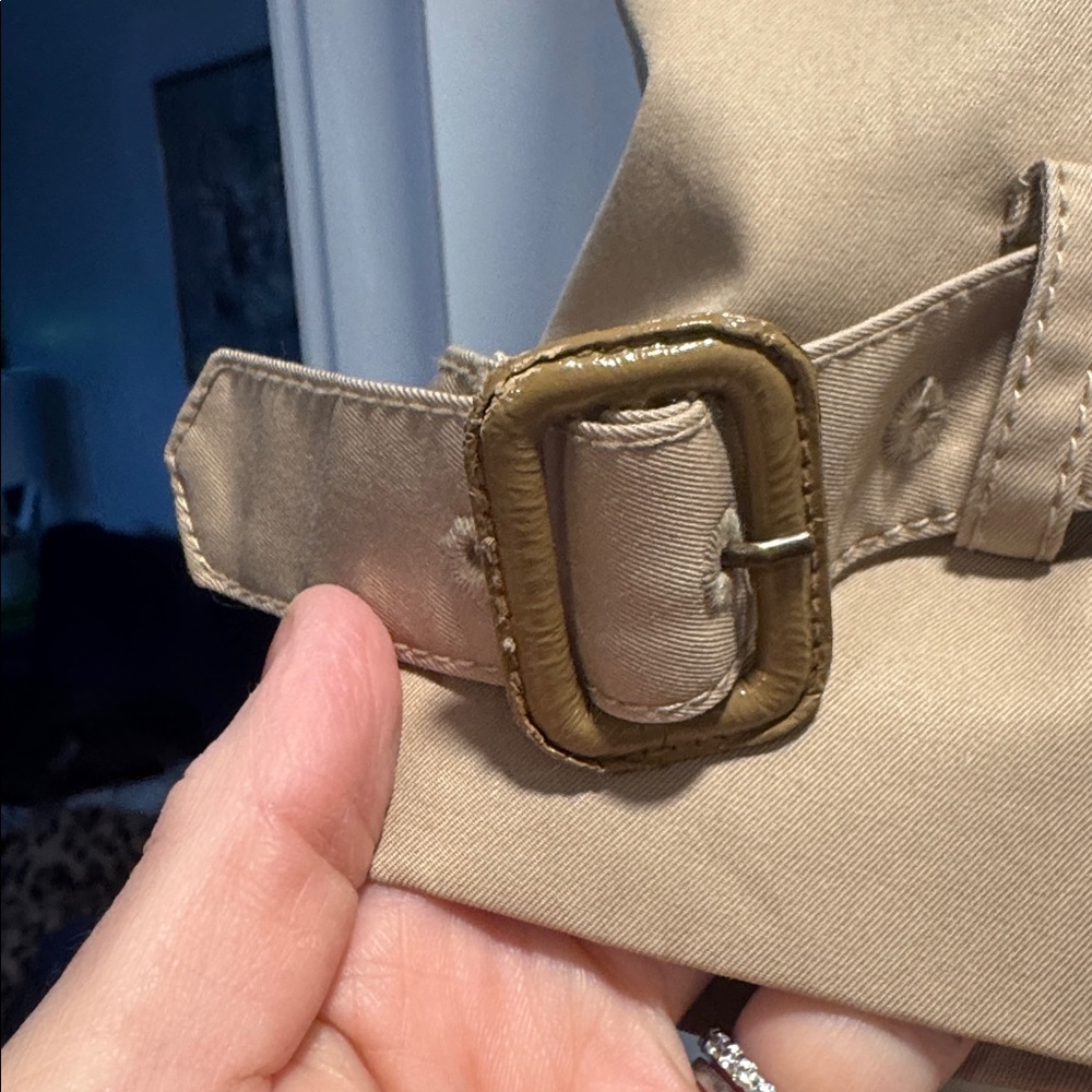 Banana Republic trench coat - Picture 3 of 7